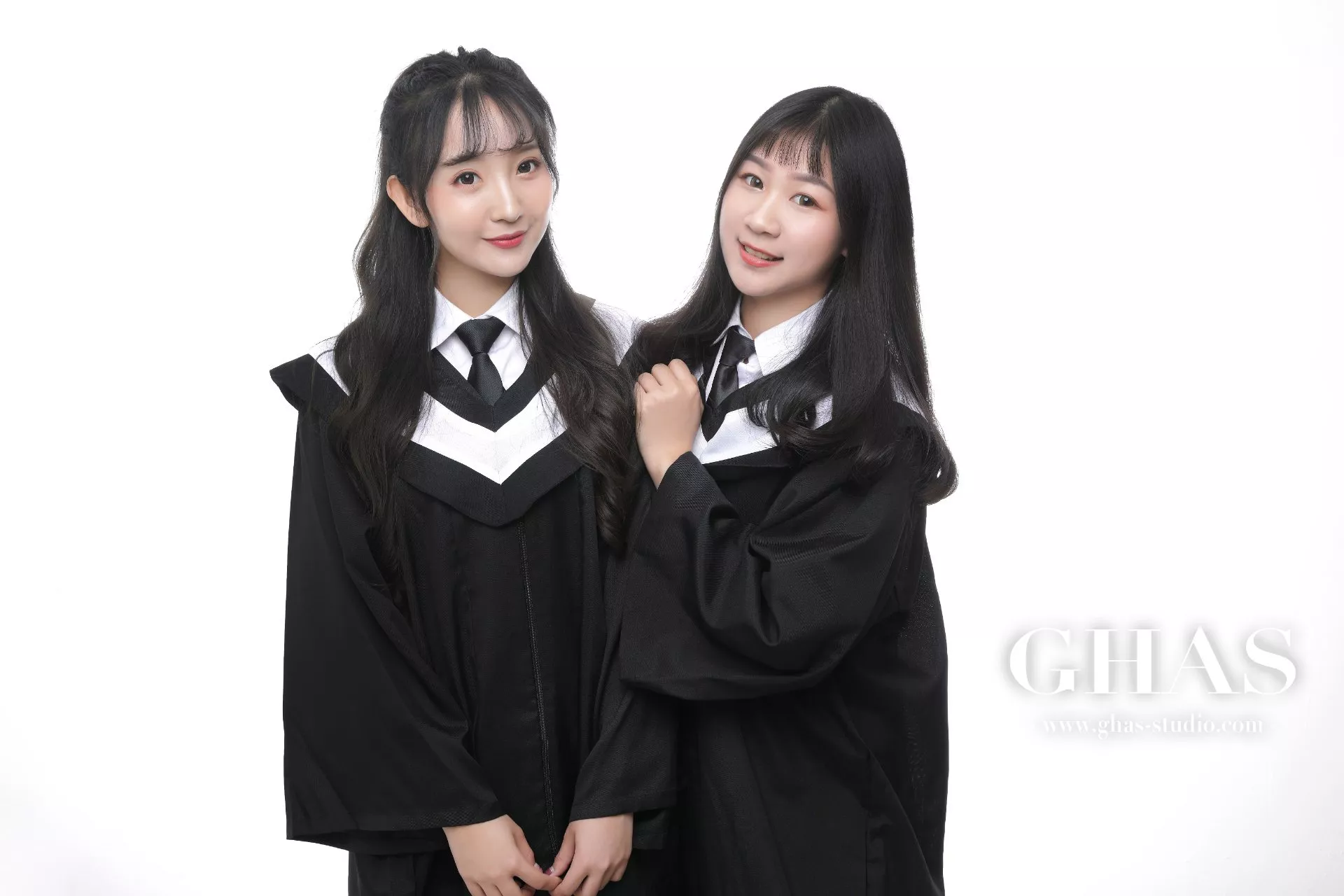 學士照-GHAS葛黑斯幸福攝影-桃園中壢美肌韓式證件照/面試履歷照/桃園專業形象照